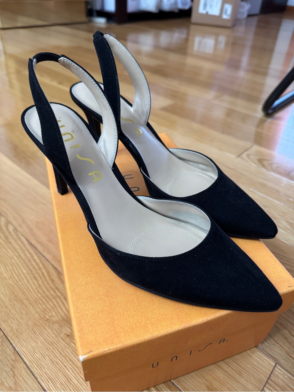 Unisa Black Pointed-Toe Slingback Heels 8
